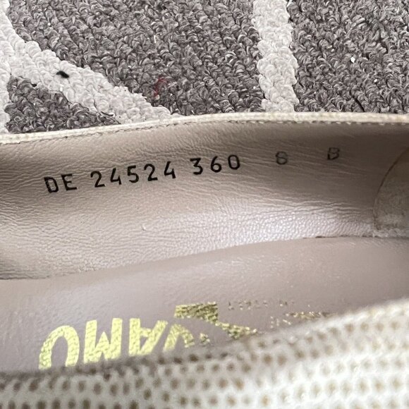 Salvatore Ferragamo Classic Pump Women Size 8 Medium Heel Shoes Cream Beige - Picture 13 of 13